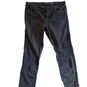 listing-status-banner